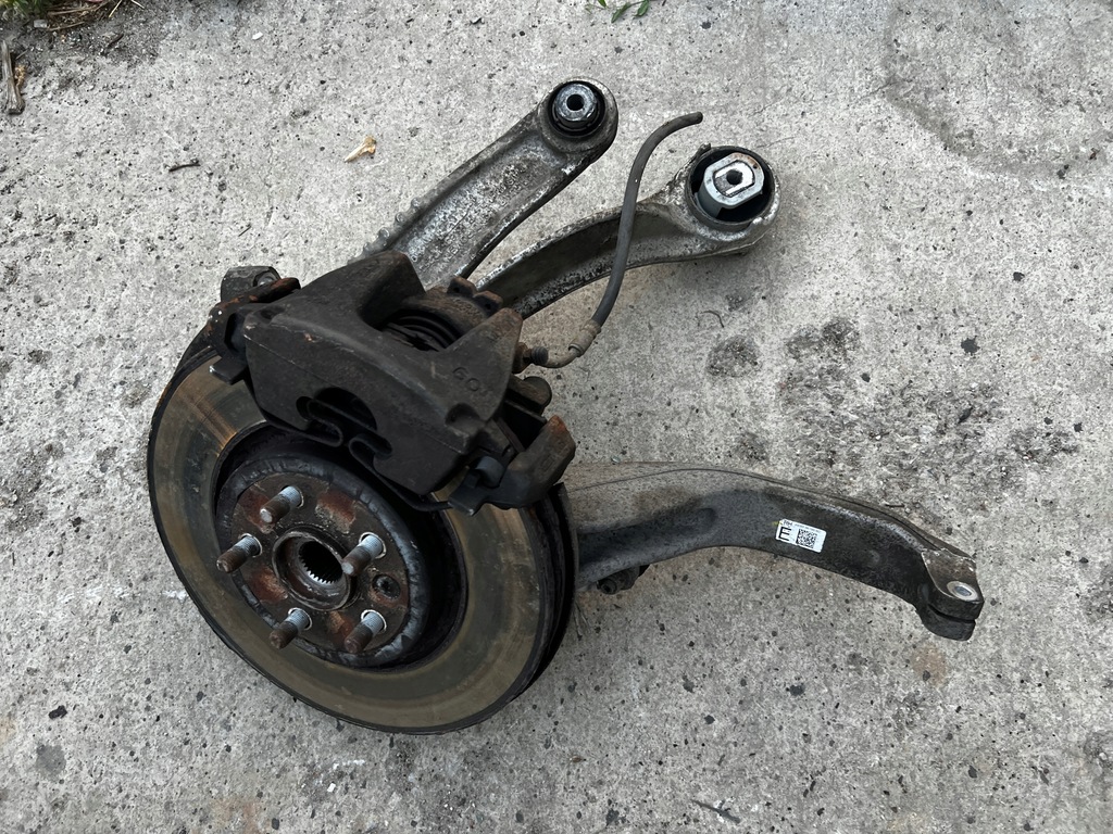 фото №1, Поворотний кулак важіль підвіска перед правий range rover velar l560 2.0d