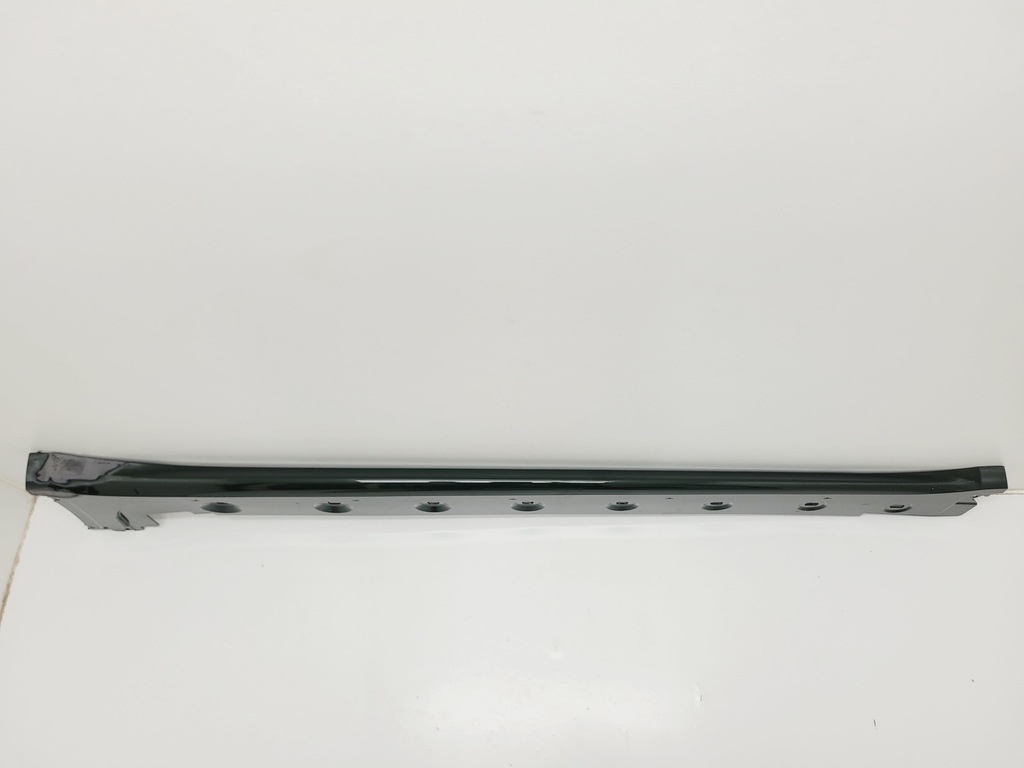 фото №1, Porsche 911 ,992 молдинг порог правая