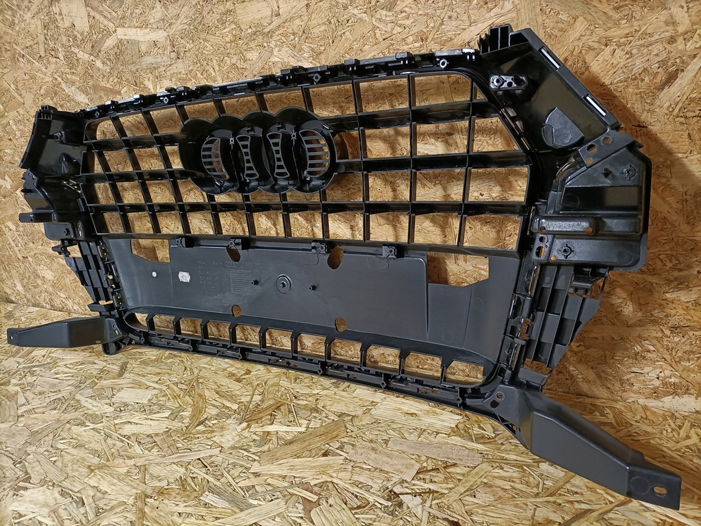 фото №9, Audi q3 8u lift 15- решётка решётка радиатора решётка радиатора радиатора 8u0853653