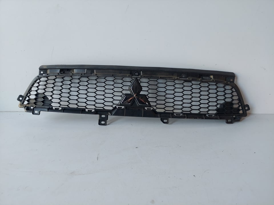 фото №1, Mitsubishi outlander ii 09- решётка радиатора решётка радиатора