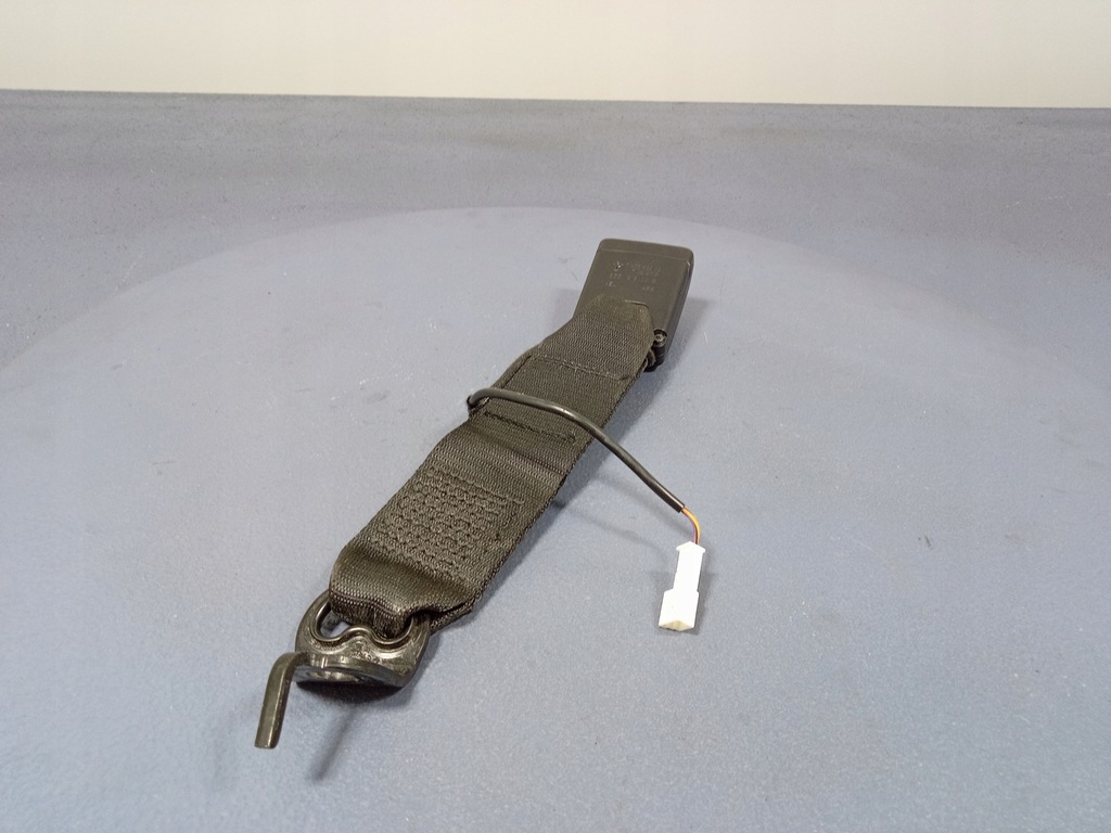 фото №4, Bmw 7 g11 g12 клипса поперечина среднего задняя 7435929