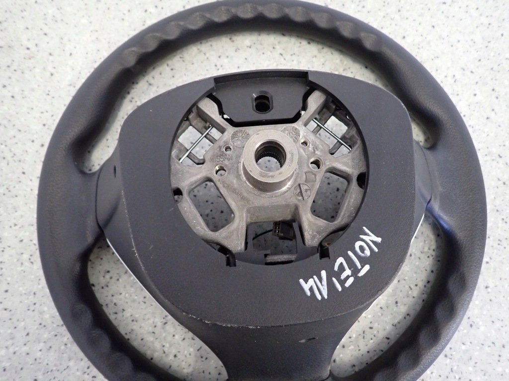 фото №8, Nissan note e12 12- повітропровід колесо керма