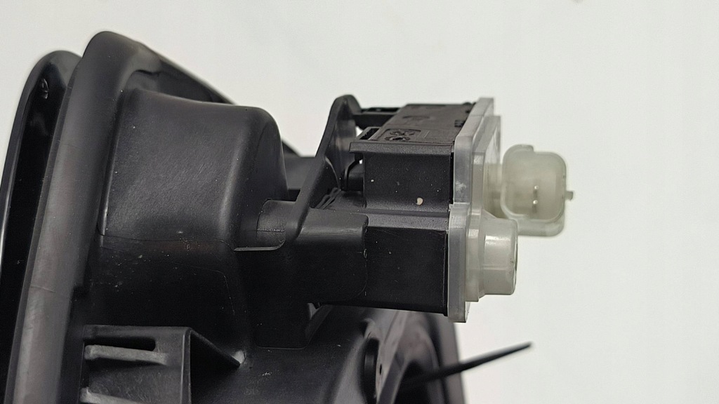 фото №4, Крышка заливной топлива 39182032 opel corsa f