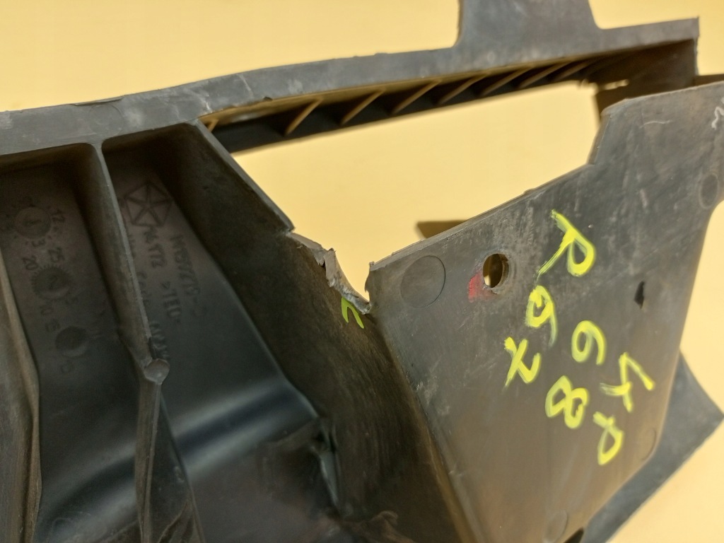 Jeep grand cherokee wk2 воздуховод впуск воздуха m159279-d Недорого