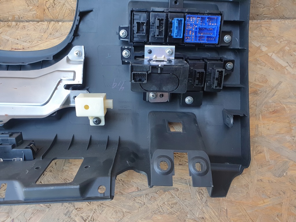 фото №13, Infiniti qx70 захист панелі колонки