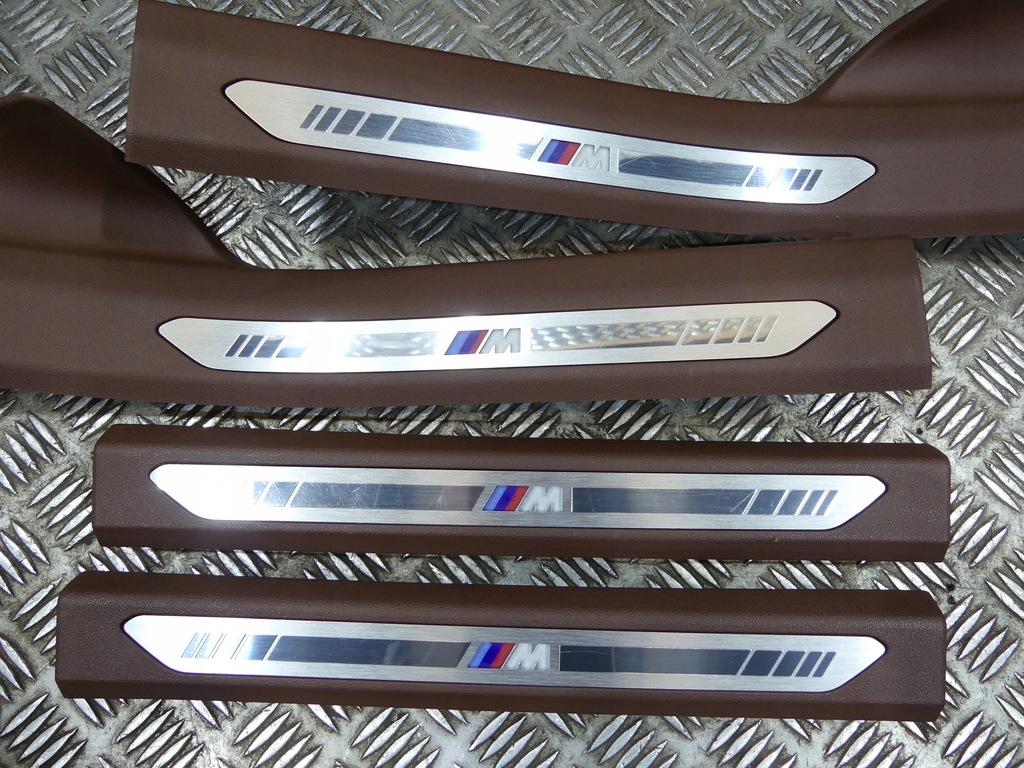 фото №16, Bmw g09 xm обивка сиденья вентиляция массаж заднее сиденье обшивки туннель po 22km!