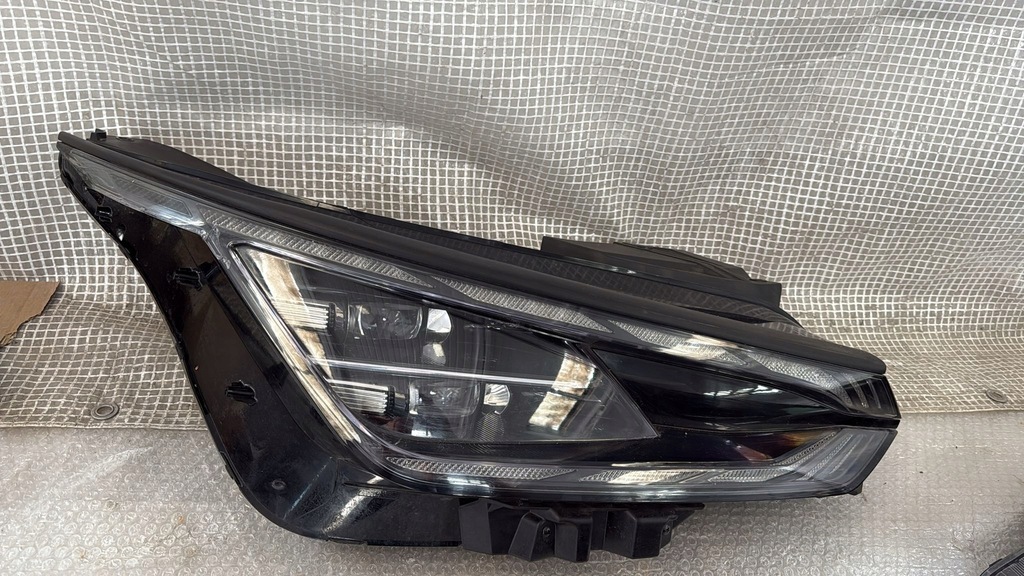 фото №1, Kia ev6 2021- лампа передняя перед правая