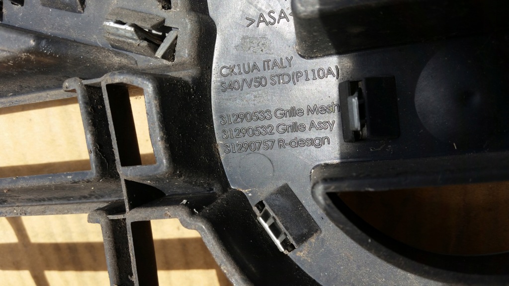 Бампер перед передний volvo s40 v50 lift 2007-2012 30744976 Киев