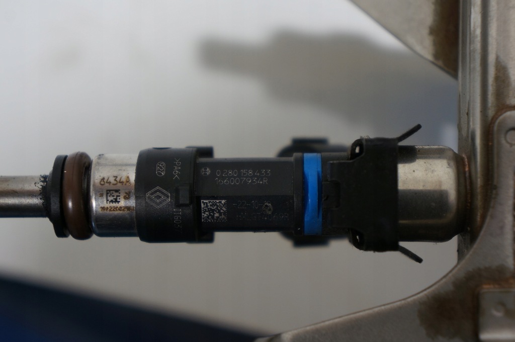 фото №3, Молдинг упорскування renault clio iv 0,9tce 0280158433