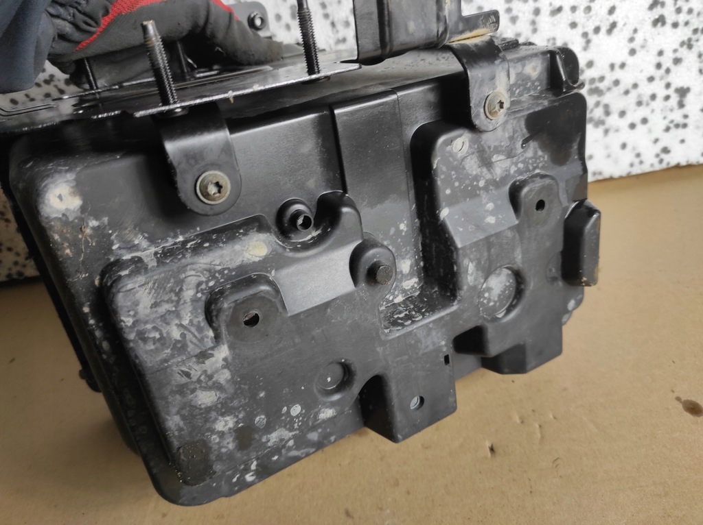 фото №6, Корпус аккумулятор ford fiesta mk6