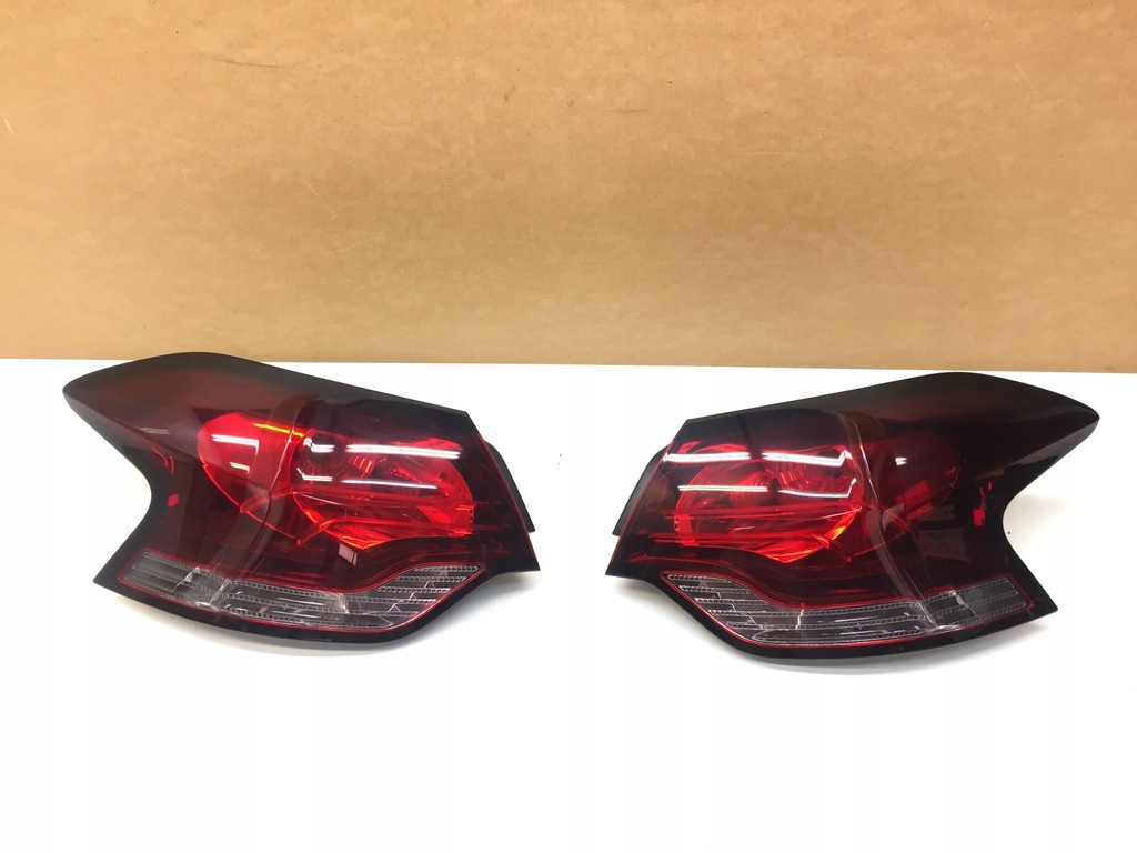 фото №1, Citroen ds4 лампа правая задняя задняя idealna