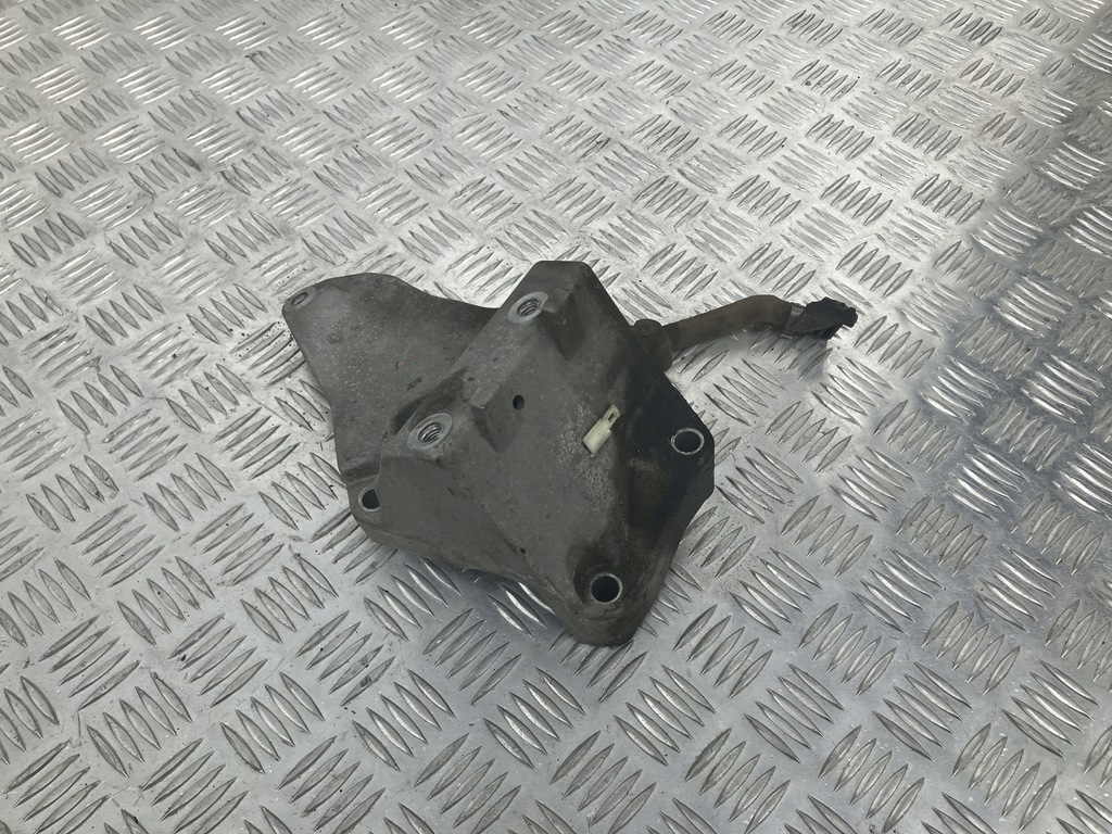 фото №1, Кронштейн кронштейн генератора ranger 15- 2.2 tdci