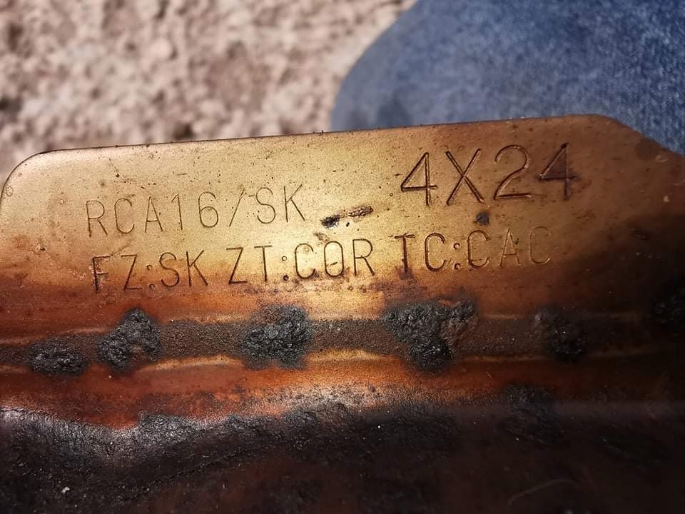 фото №12, Катализаторы комплект subaru impreza sti 2.5 цельные