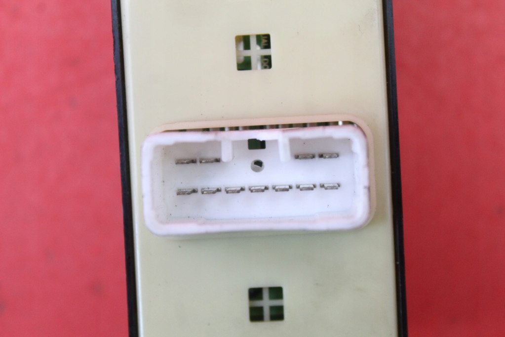 фото №8, Панель управление окон eu 93570-26100 hyundai santa fe 1 i 04-13