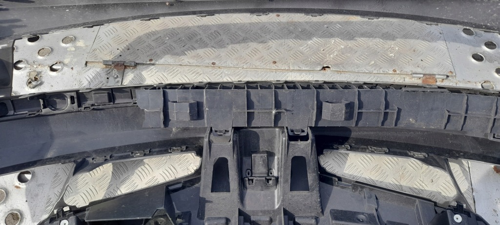 Бампер перед renault clio 3 оригинал Киев