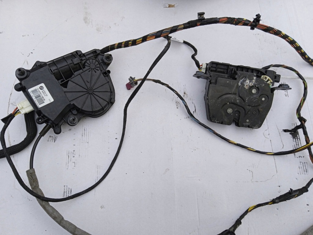 фото №1, Bmw 5 gt f07 замок доводчик крышки задний багажника