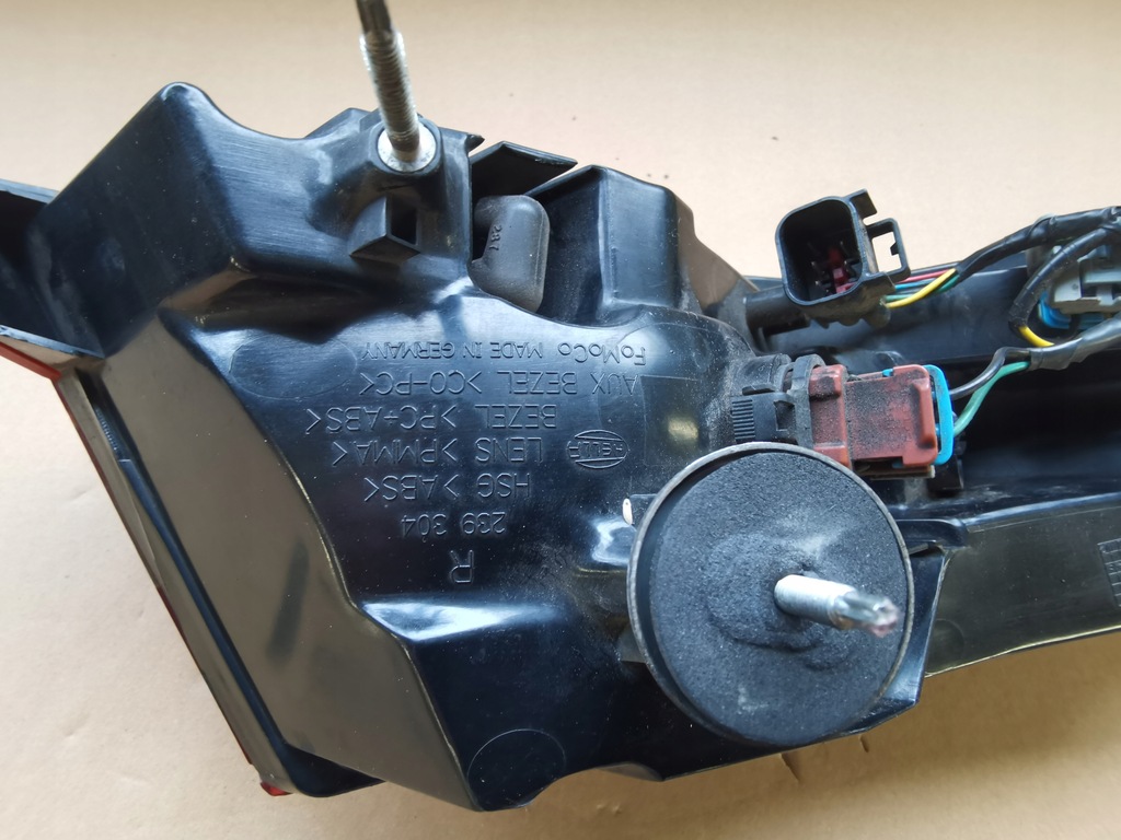 фото №14, Jaguar xf x250 - лампа задняя правая