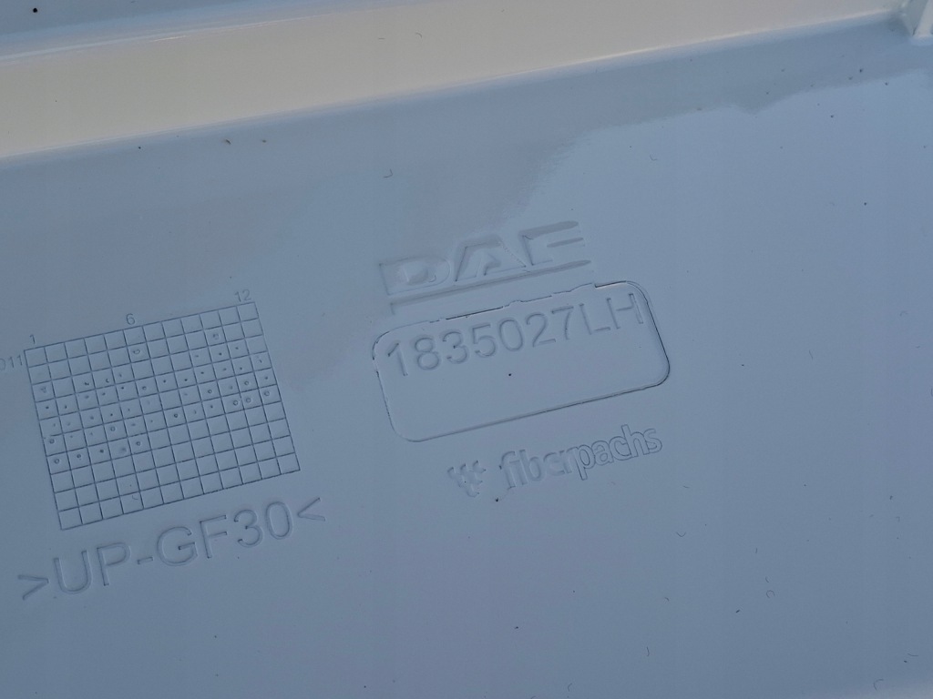 Daf xf 106 подовжувач підніжка ліва молдинг оригінал 1835027 Київ