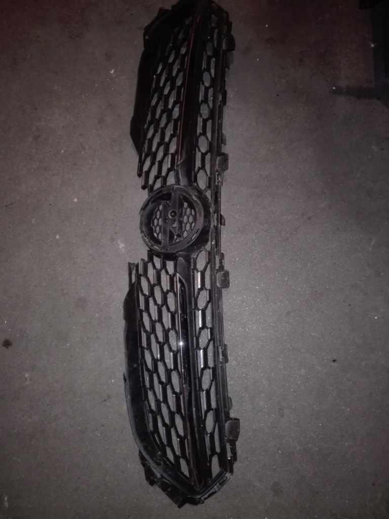 фото №3, Opel corsa f хром левый решётка радиатора оригинал