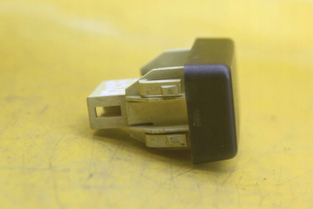 фото №9, Перемикач кнопка панель abs vw transporter t4 multivan 701919235