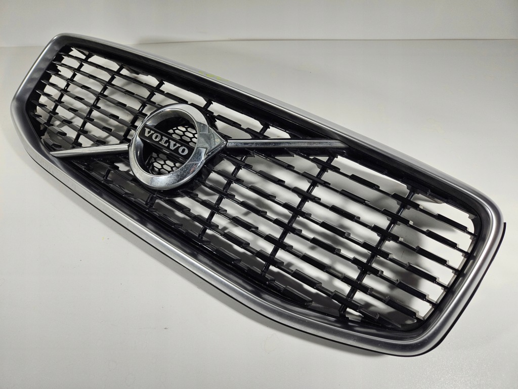 фото №3, Решітка радіатора решітка радіатора перед передній volvo xc60 ii r-design повний гарний