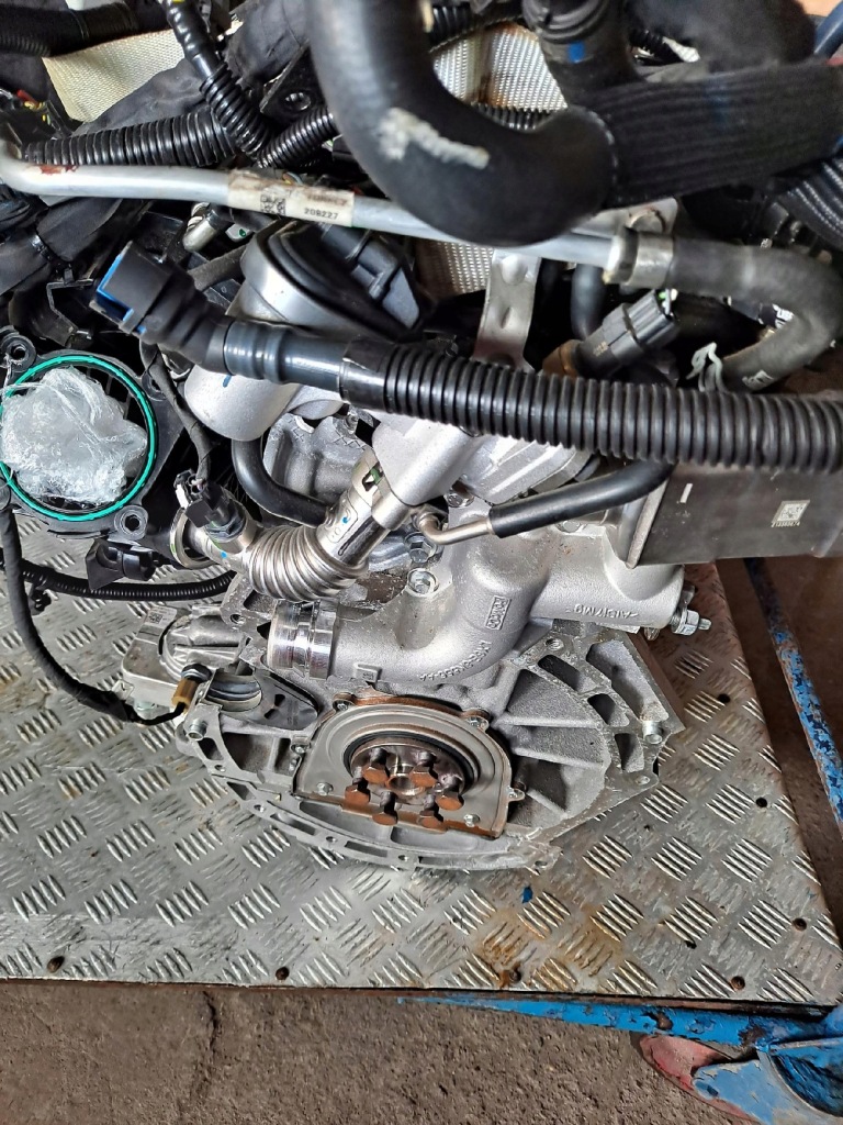 Купити Двигун ford kuga mk3 2.5 гібрид bgdc новий