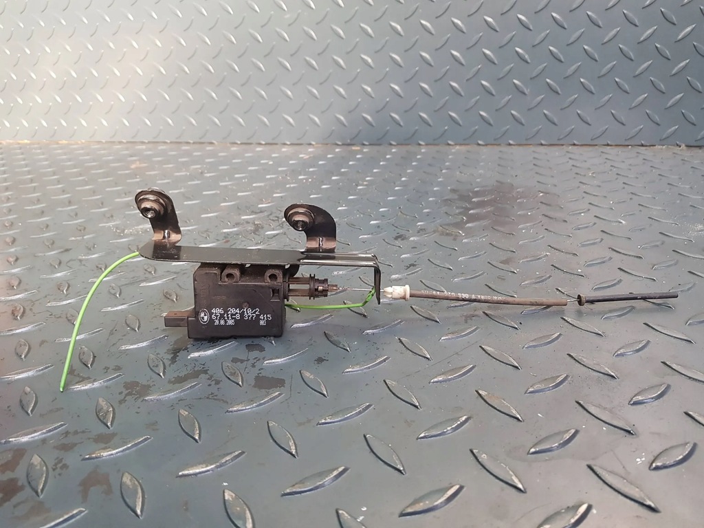 фото №7, Привід кришка замка заливної пального 8 377 415 bmw 5 e61