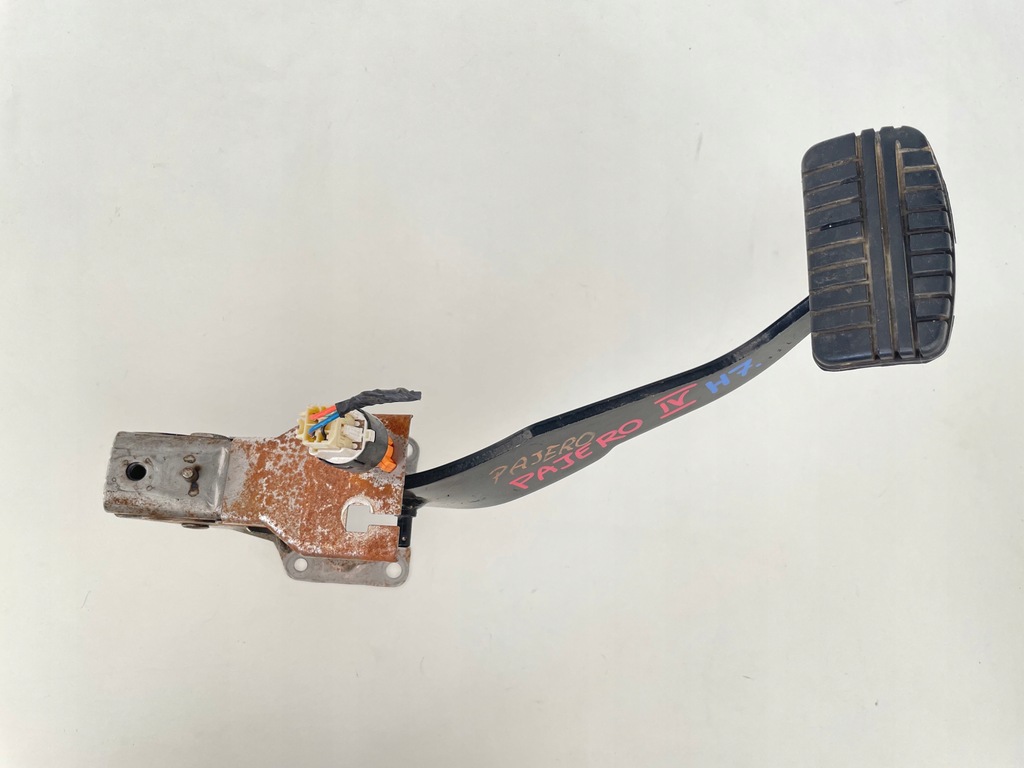 фото №1, Педаль гальма гальмо mitsubishi pajero iv