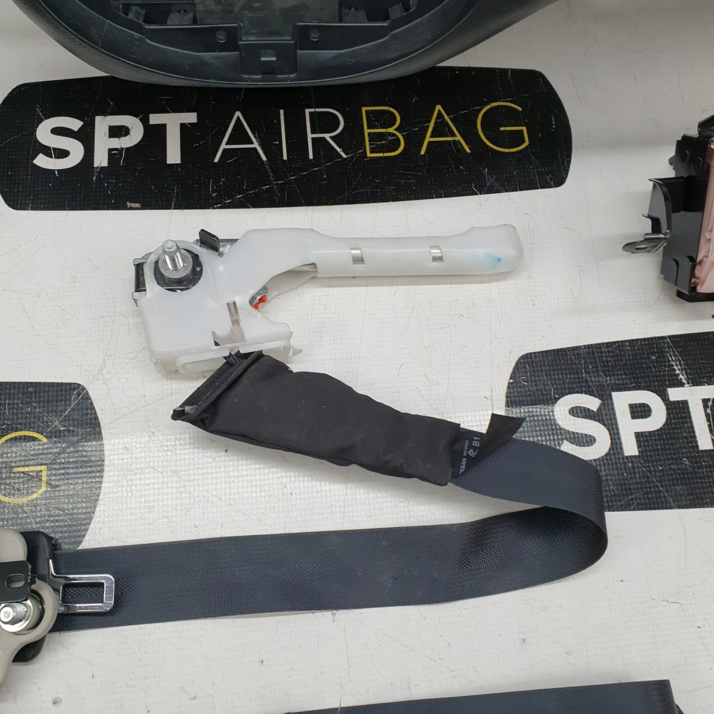 фото №8, Pulsar приборная панель консоль подушки безопасности ремни подушка безопасности