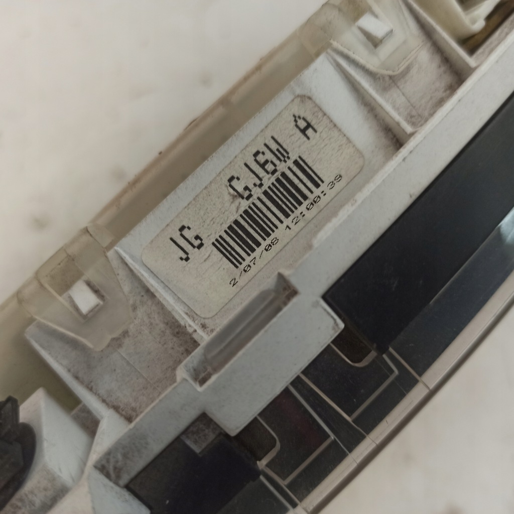 фото №5, Mazda 6 2.0 счетчик приборы jg-gj6w-a