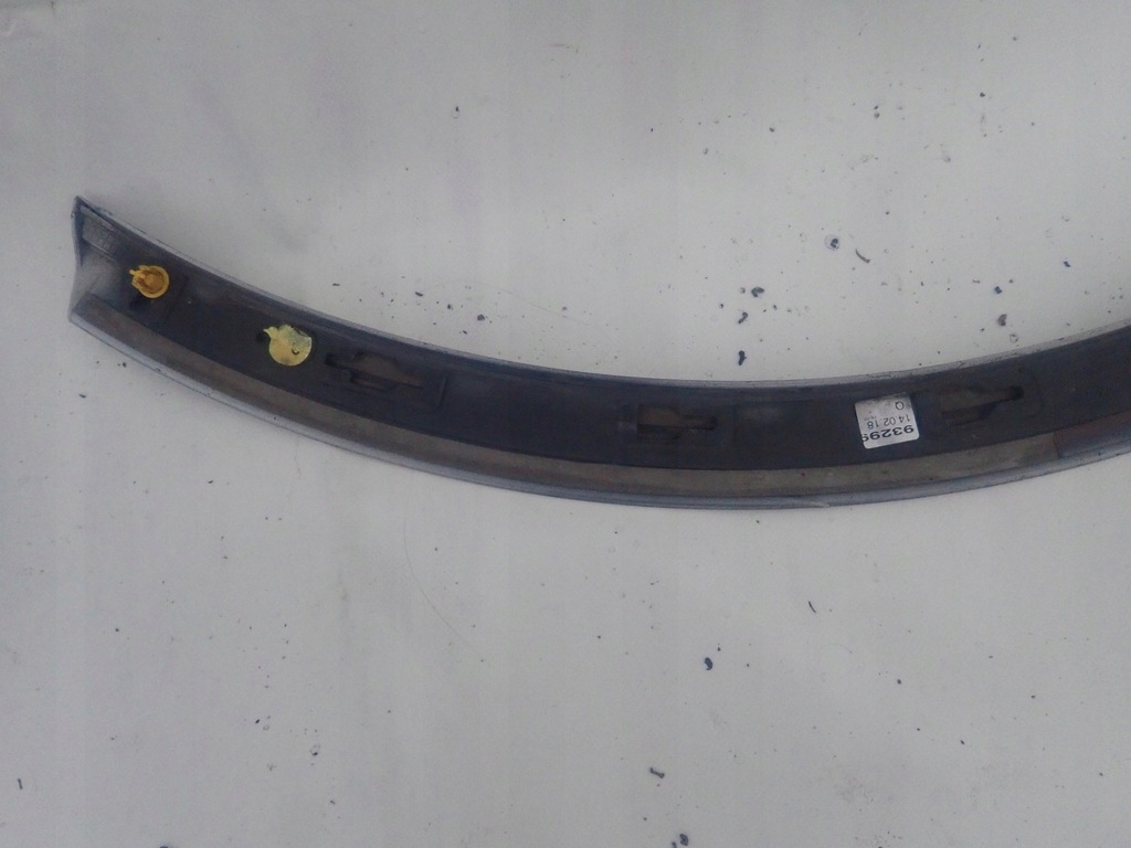 фото №16, Audi q7 4m 15- молдинг крила лівий задня