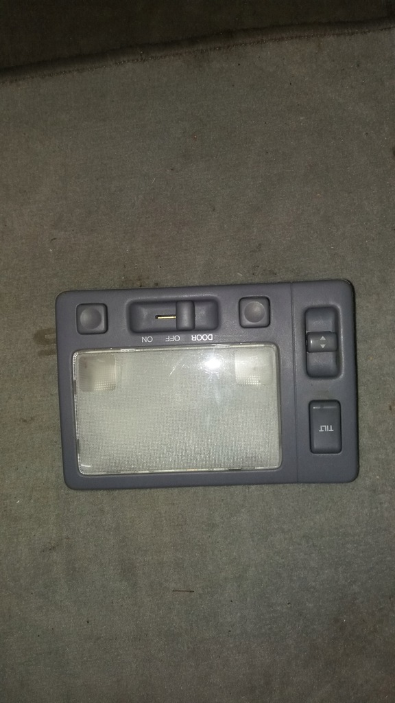 фото №1, Лампа освітлення кабіни lexus ls400 частини