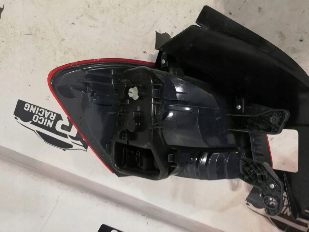 фото №8, Лампы задние левая правая bmw 1 f20 f21 lci 7359017