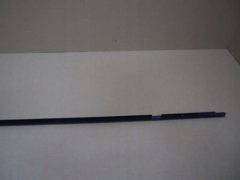 фото №6, Молдинг уплотнитель дверь parapet правый перед citroen c5 iii