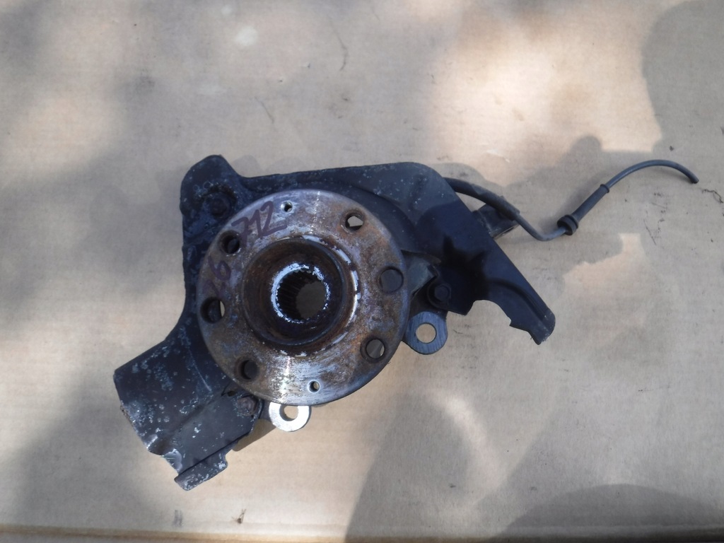 фото №1, Поворотний кулак правий перед fiat grande punto 1.3