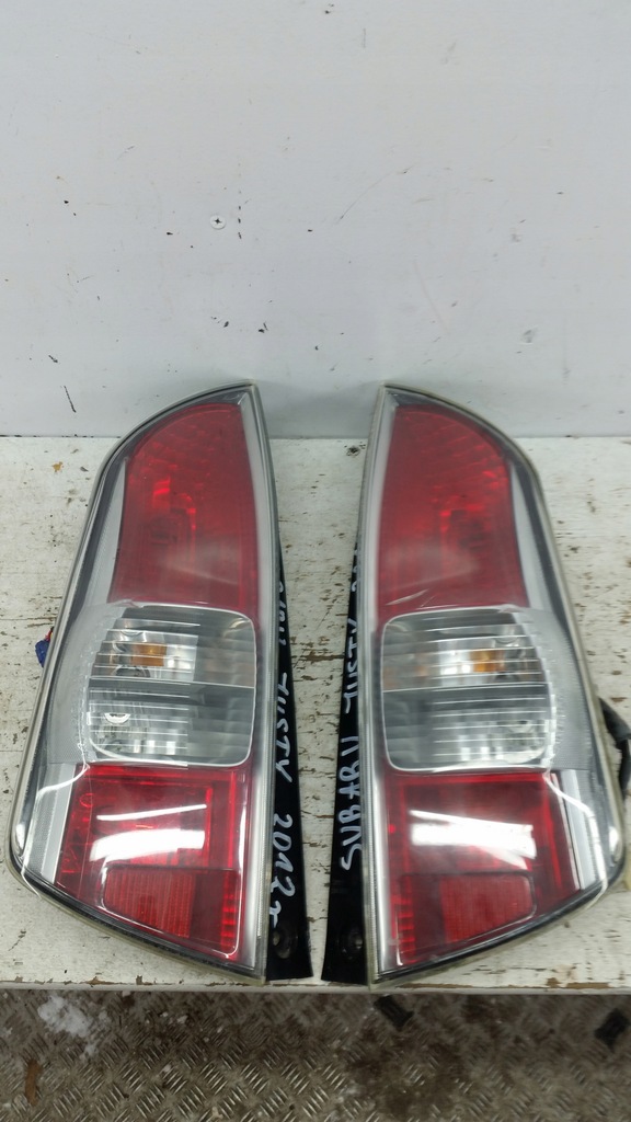 фото №1, Subaru justy 2012 лампа l/p задня