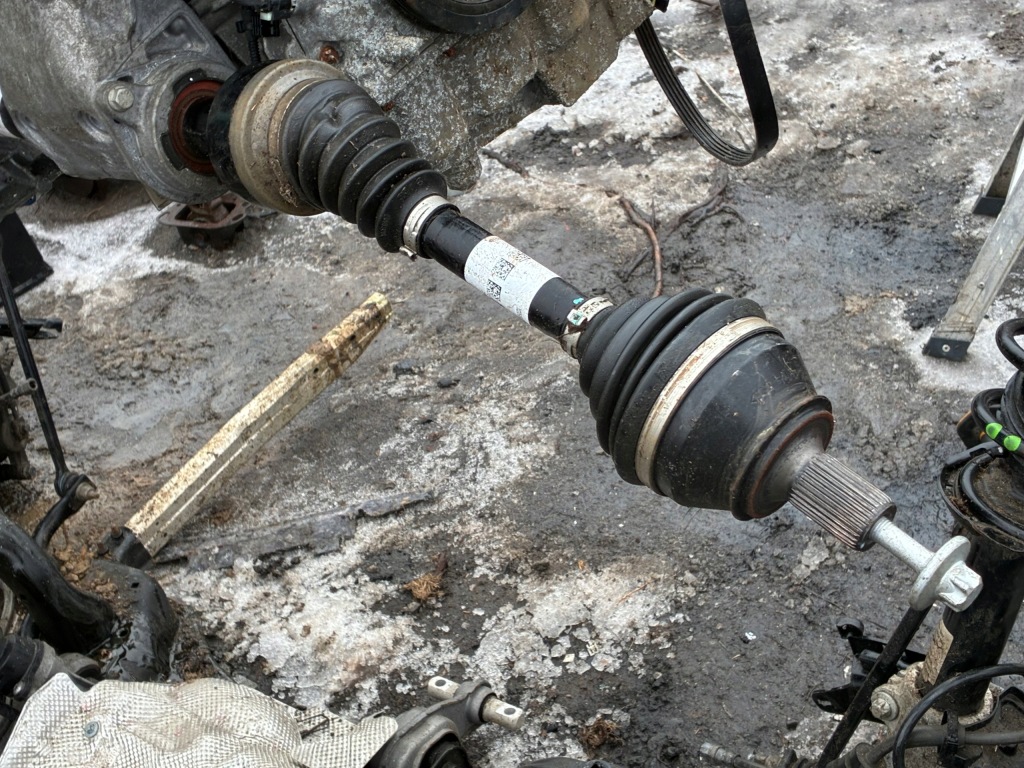 Купити Mercedes a klasa w177 2,0 бензин półoska привідний вал a1773300700