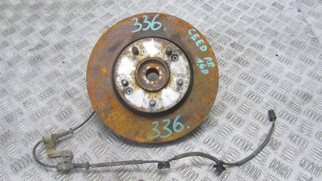 фото №1, Kia ceed ii поворотный кулак правая перед 12-16 336