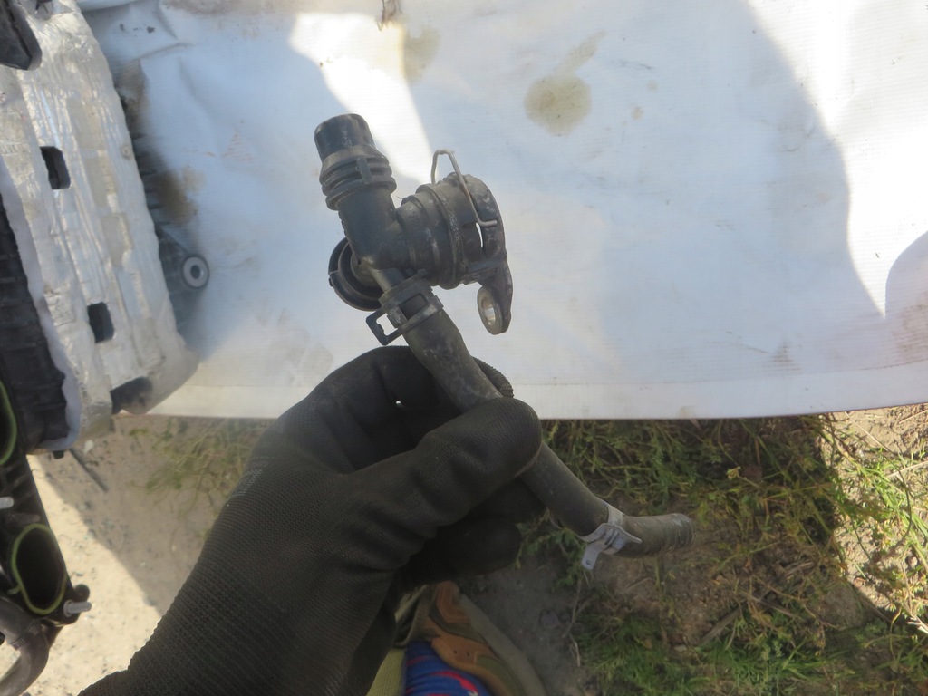 фото №1, Alfa romeo stelvio 2.0t трубка wody патрубок !