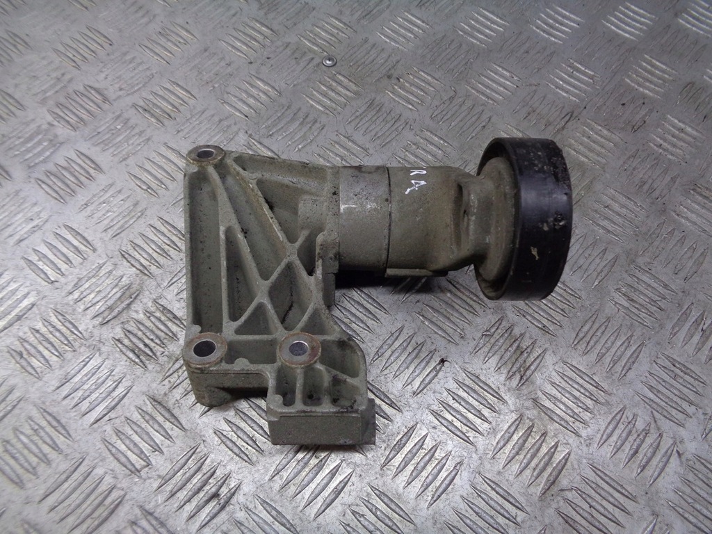 фото №1, Кронштейн генератора opel vectra c 1.8 90571112