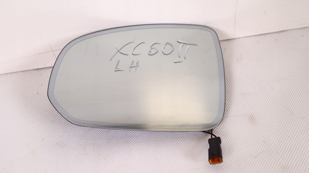 фото №1, Volvo xc60 ii вкладыш зеркало левый 31462662