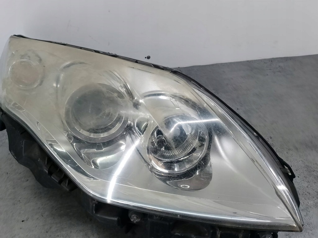 фото №3, Лампа перед права renault laguna iii 260100033r 89901833