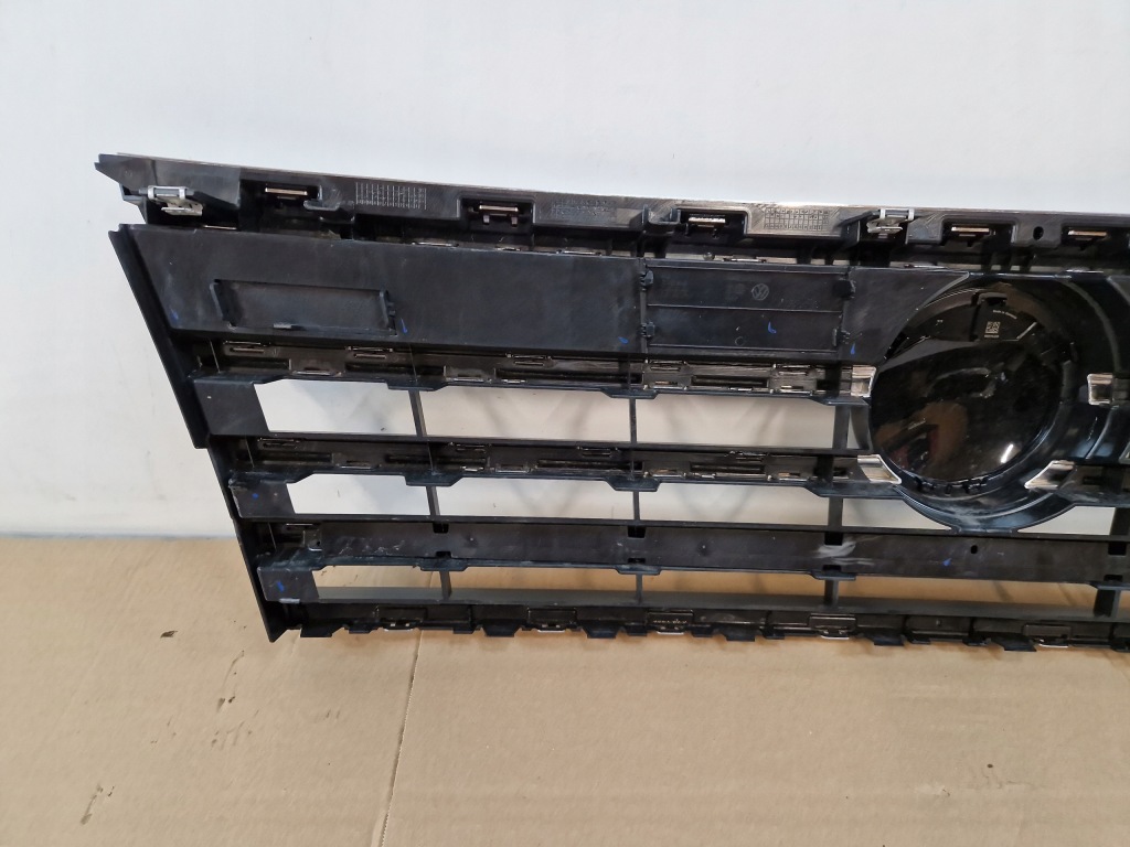 Vw touareg 3 3 решётка  решётка радиатора решётка бампера 760853696 Киев