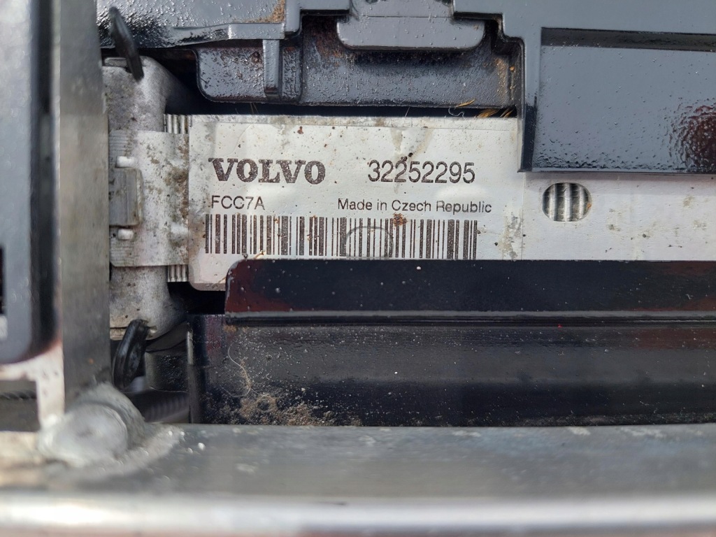 фото №5, Pas перед передній kompletny радіатор жалюзі volvo s60 iii v60 ii 2.0 d 3