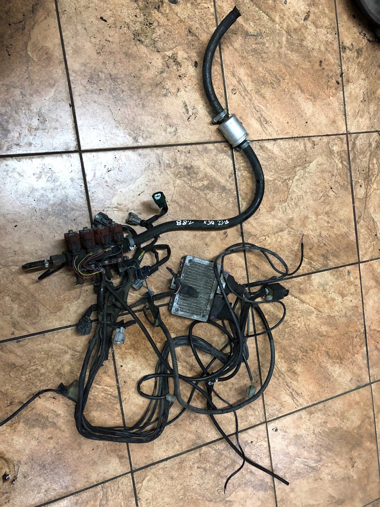 фото №1, Электропроводка газовая p12 1.8b 05r akme