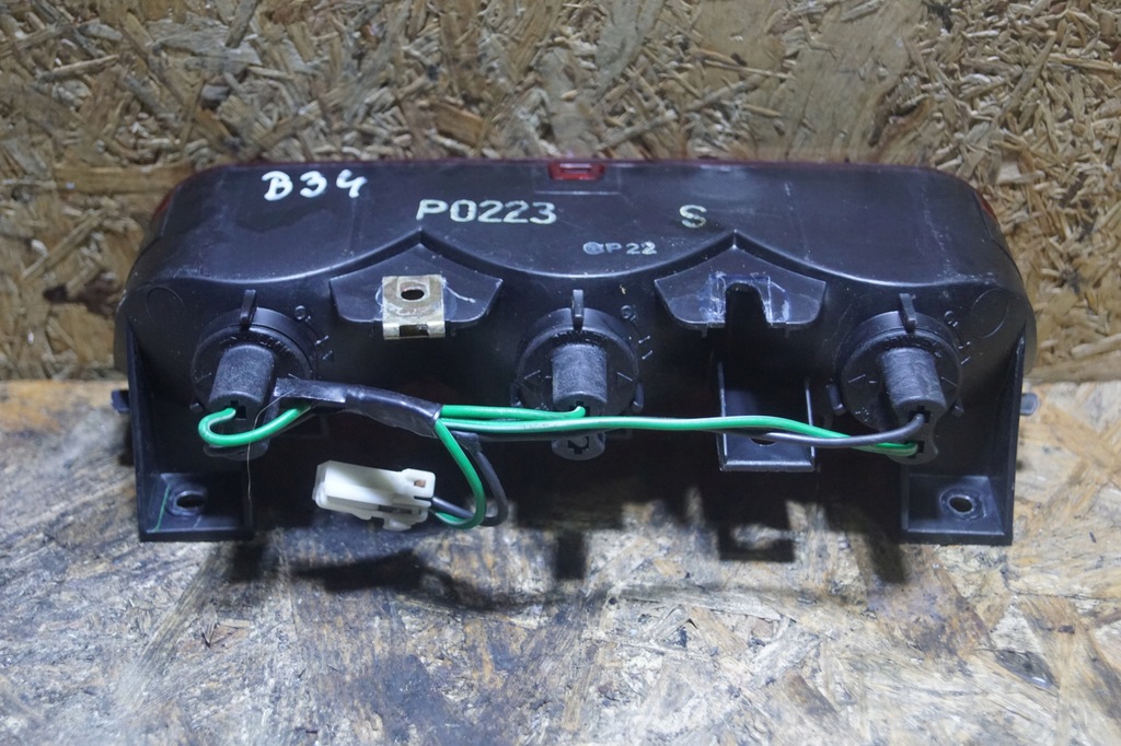 фото №4, Mitsubishi pajero iii третій світло стоп-сигнал