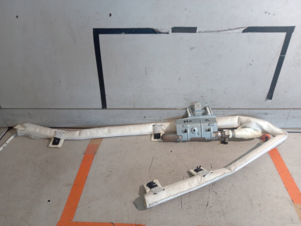 фото №1, Mini countryman r60 шторка безпеки права 9801746