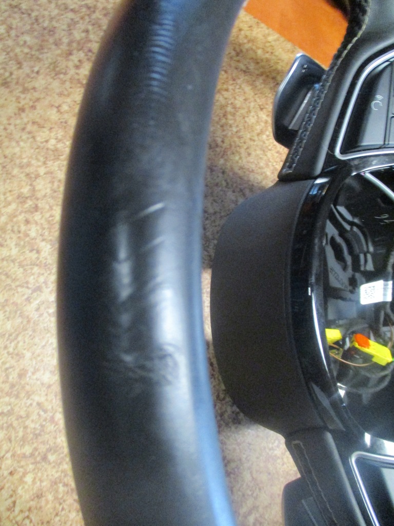 фото №8, Повітропровід audi sq5 шкіра пелюстки перемикання