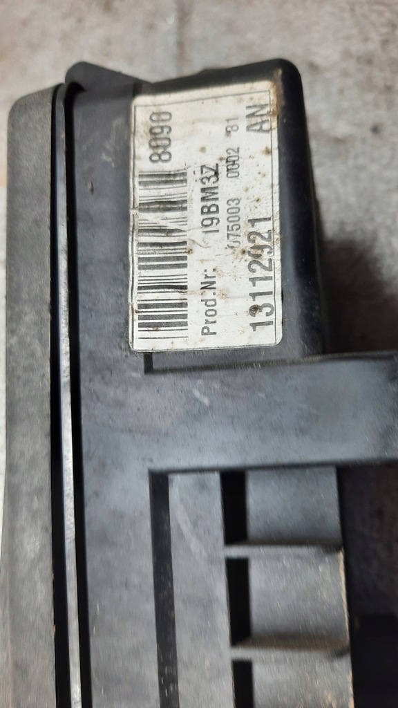 фото №9, Коробка запобіжників opel vectra c 2.2b 02r 13112921