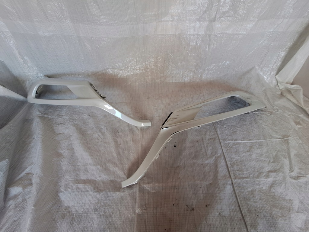 фото №11, Volvo xc90 решётка радиатора бампера передний молдинг решётка бампер перед